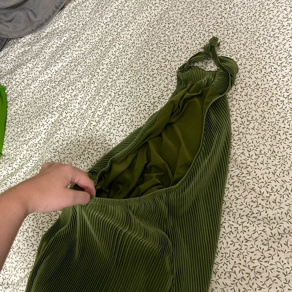 Green ribbed dress
